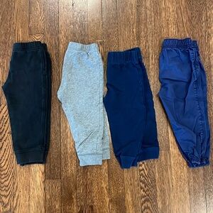 4 pairs of 18 month Carter's Joggers, great condition!